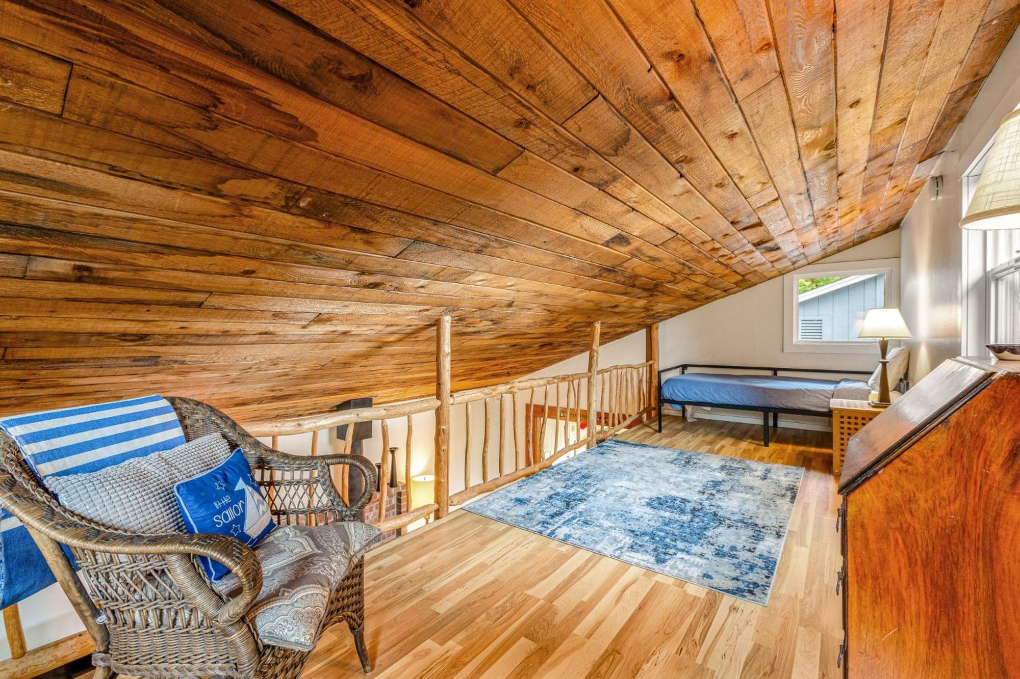 Seabeck Cottage On Hood Canal Екстериор снимка